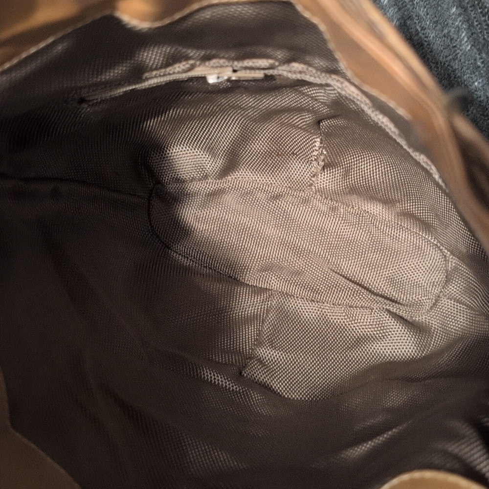 Authentic Gucci Tan Monogram Drawstring Shoulder … - image 5